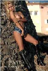 pamela41.jpg (12739 Byte)